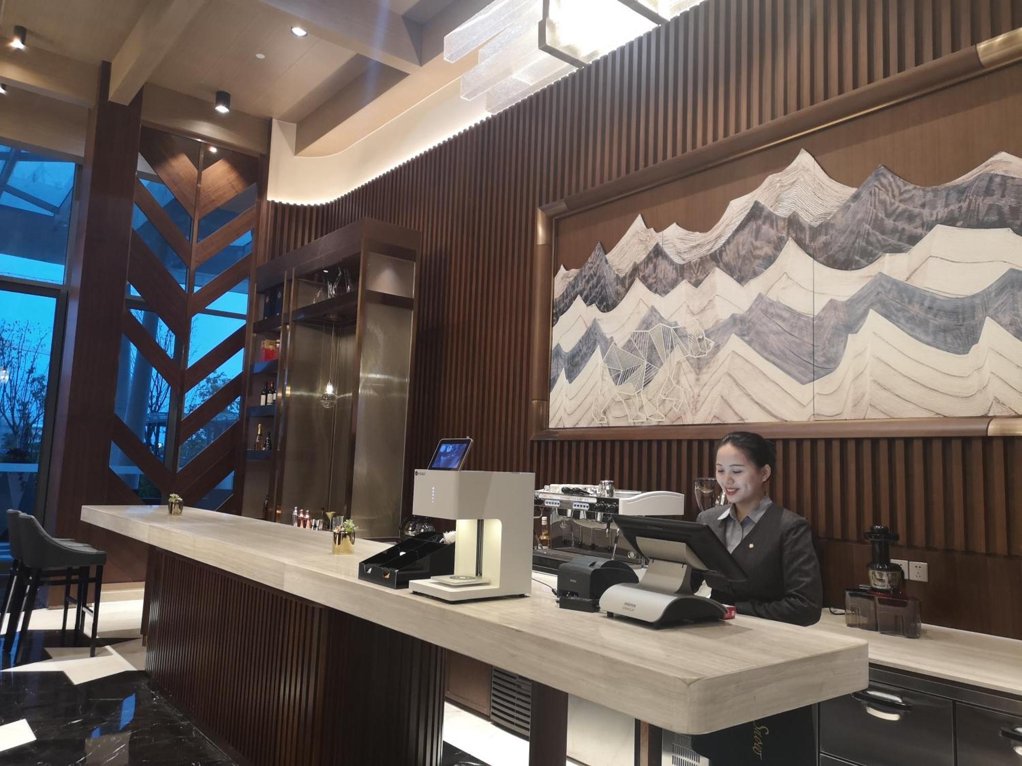 L+Snow Supreme Hotel Shanghai Esterno foto